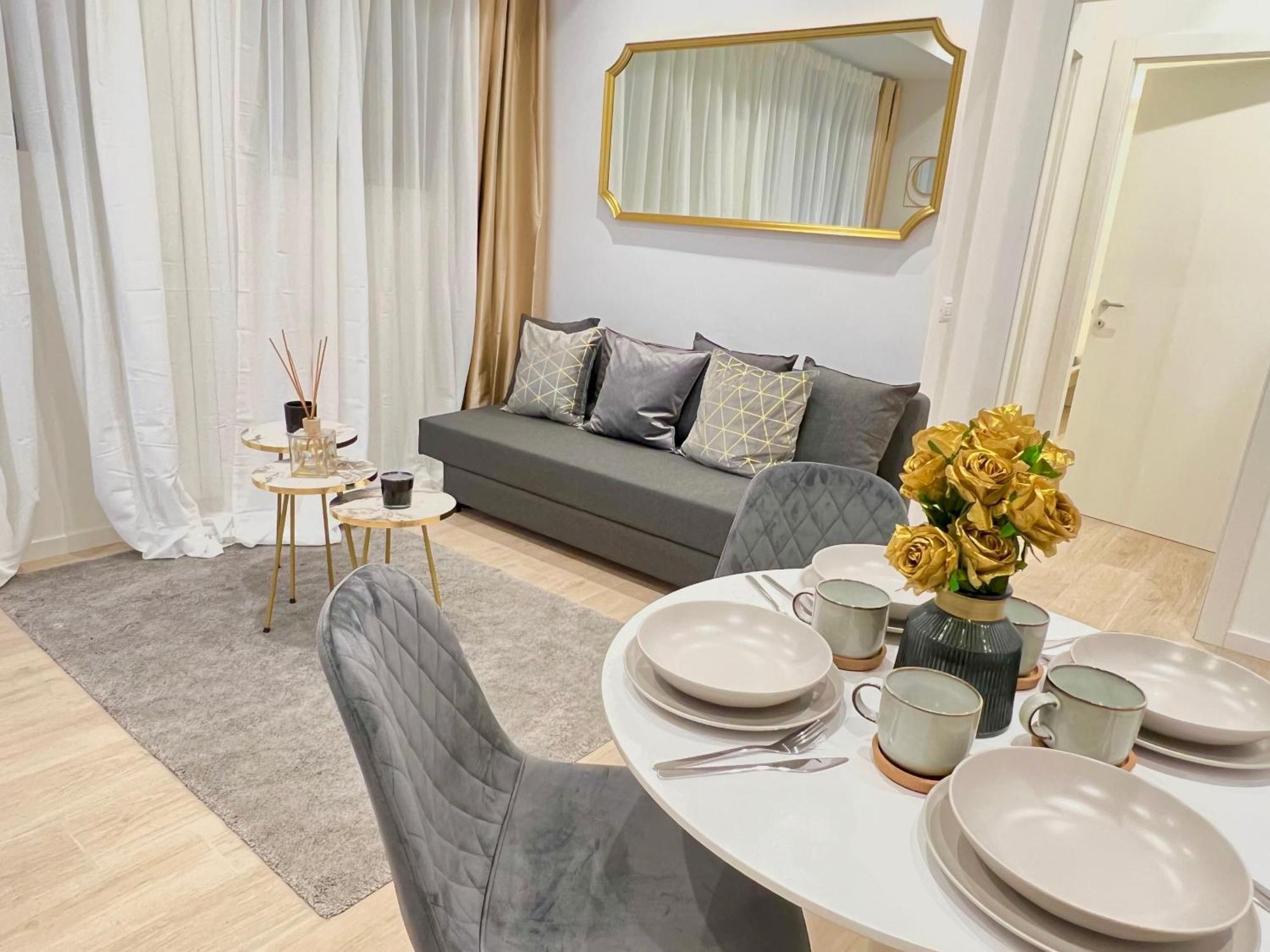 The Boutique Houses - Hebrew Quarter มิลาน ภายนอก รูปภาพ