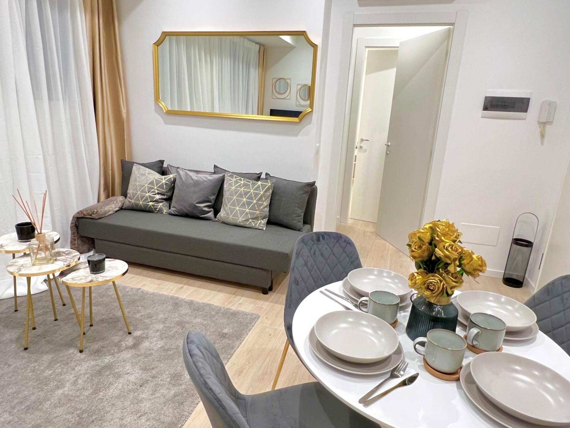 The Boutique Houses - Hebrew Quarter มิลาน ภายนอก รูปภาพ
